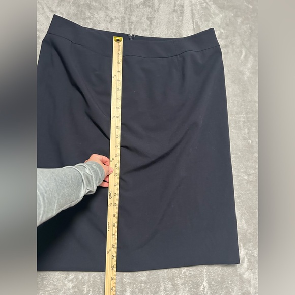 Calvin Klein Knee Length Skirt Women’s 14W Navy Blue Office Career - Picture 6 of 6